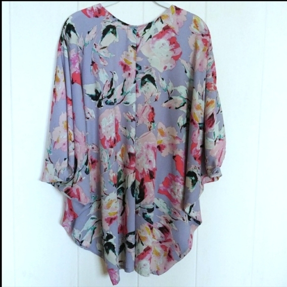 Eight Sixty Open Front Floral💐 Kimono👘 - Picture 2 of 7